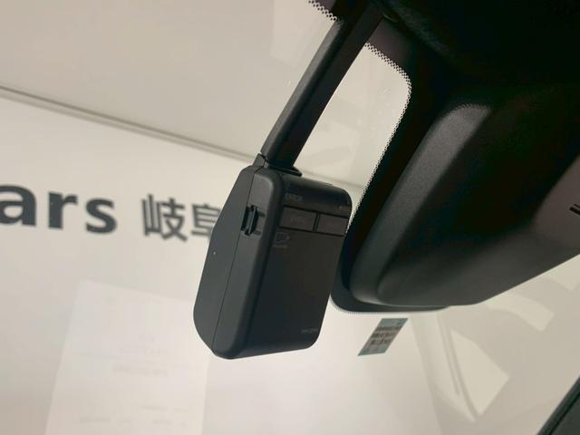 ステップワゴン ｅ：ＨＥＶスパーダプレミアムライン　両側電動スライドドア　ドラレコ　シートヒーター　電動リアゲート　マルチカメラ　Ｐテールゲート　両側自動ドア　Ｆセグ　クリアランスソナ　クルーズＣ　助手席エアバッグ　スマートＫ　シ－トヒ－タ－　ＡＢＳ（24枚目）