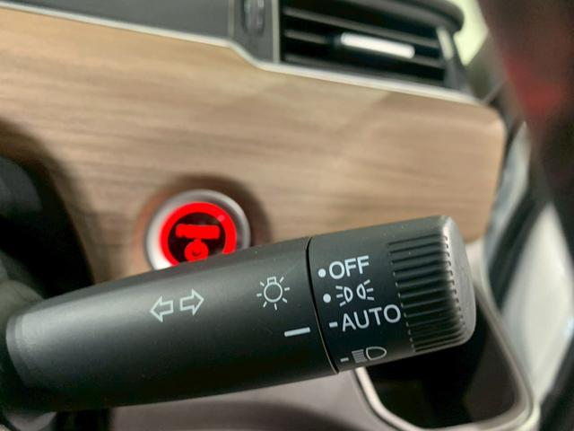 フリードハイブリッド ハイブリッド・Ｇホンダセンシング　両側電動スライドドア　シートヒーター　メモリナビ　軽減ブレーキ　キーフリーシステム　ＤＶＤ再生可能　サイドカーテンエアバック　ＥＣＯＮ　後カメラ　Ａクルーズ　地デジフルセグＴＶ　ＬＥＤヘッドランプ（15枚目）