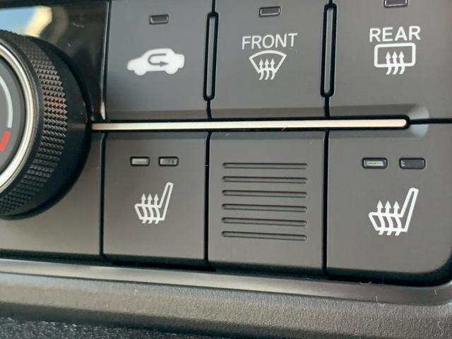 Ｎ－ＢＯＸカスタム ターボ　両側電動スライドドア　シートヒーター　ＡＷ　イモビライザー　衝突被害軽減　禁煙　キーフリー　Ｐセンサー　ＥＳＣ　パワステ　両席エアバック　サイドエアバッグ　ターボ車　スマキー　Ｂカメ　パワーウィンドウ（6枚目）