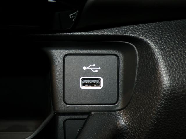 ヴェゼル ｅ：ＨＥＶＺ　Ｂｌｕｅｔｏｏｔｈ接続電動リアゲートシートヒーターワイヤレス充電器ドラレコＥＴＣインターナビフルセグＴＶ純正アルミホイールスマートキー　衝突回避支援ブレーキ機能　スマキ　Ｐトランク　フルオートエアコン（16枚目）