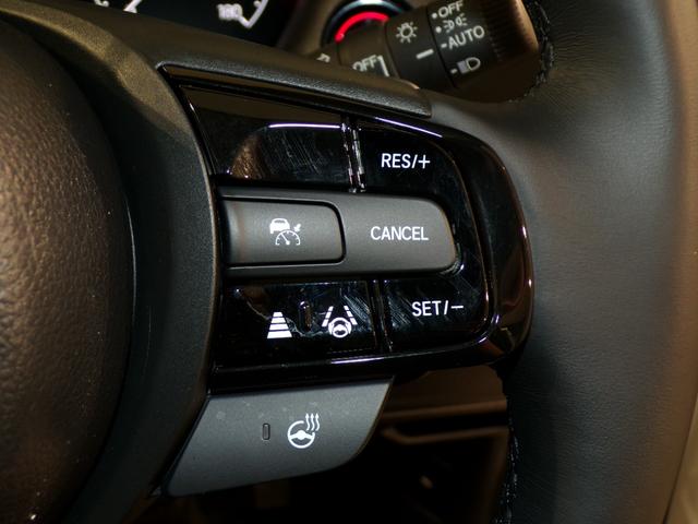 ヴェゼル ｅ：ＨＥＶＺ　Ｂｌｕｅｔｏｏｔｈ接続電動リアゲートシートヒーターワイヤレス充電器ドラレコＥＴＣインターナビフルセグＴＶ純正アルミホイールスマートキー　衝突回避支援ブレーキ機能　スマキ　Ｐトランク　フルオートエアコン（18枚目）