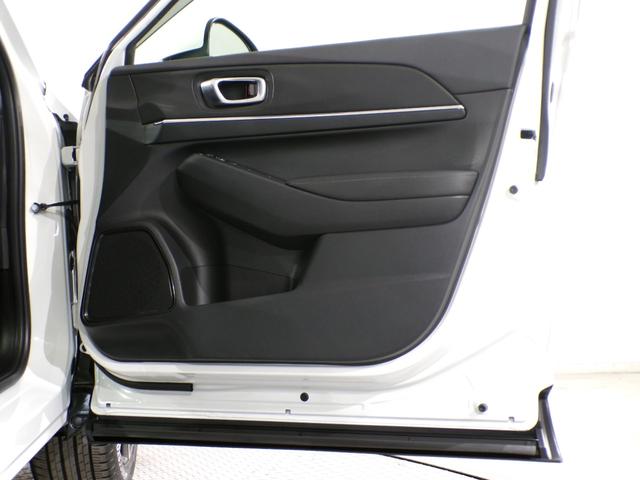 ヴェゼル ｅ：ＨＥＶＺ　Ｂｌｕｅｔｏｏｔｈ接続電動リアゲートシートヒーターワイヤレス充電器ドラレコＥＴＣインターナビフルセグＴＶ純正アルミホイールスマートキー　衝突回避支援ブレーキ機能　スマキ　Ｐトランク　フルオートエアコン（35枚目）