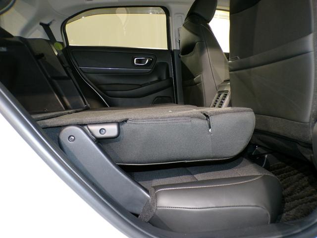 ヴェゼル ｅ：ＨＥＶＺ　Ｂｌｕｅｔｏｏｔｈ接続電動リアゲートシートヒーターワイヤレス充電器ドラレコＥＴＣインターナビフルセグＴＶ純正アルミホイールスマートキー　衝突回避支援ブレーキ機能　スマキ　Ｐトランク　フルオートエアコン（43枚目）