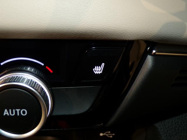 ヴェゼル ｅ：ＨＥＶＰＬａＹ　Ｂｌｕｅｔｏｏｔｈ接続全周囲カメラ電動リアゲートシートヒーターワイヤレス充電器ドラレコＥＴＣインターナビフルセグＴＶ純正アルミホイールスマートキー　衝突被害軽減ブレーキ　カーテンエアバッグ　Ｐセンサー（13枚目）