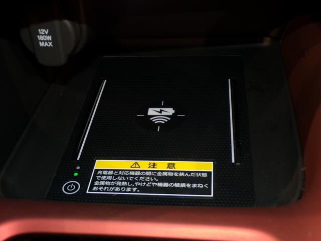 ヴェゼル ｅ：ＨＥＶＰＬａＹ　Ｂｌｕｅｔｏｏｔｈ接続全周囲カメラ電動リアゲートシートヒーターワイヤレス充電器ドラレコＥＴＣインターナビフルセグＴＶ純正アルミホイールスマートキー　衝突被害軽減ブレーキ　カーテンエアバッグ　Ｐセンサー（14枚目）