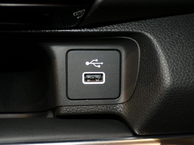 ヴェゼル ｅ：ＨＥＶＰＬａＹ　Ｂｌｕｅｔｏｏｔｈ接続全周囲カメラ電動リアゲートシートヒーターワイヤレス充電器ドラレコＥＴＣインターナビフルセグＴＶ純正アルミホイールスマートキー　衝突被害軽減ブレーキ　カーテンエアバッグ　Ｐセンサー（17枚目）