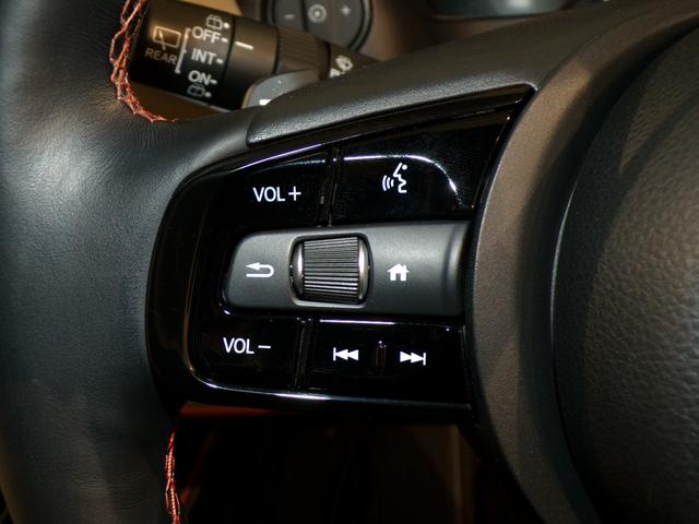 ヴェゼル ｅ：ＨＥＶＰＬａＹ　Ｂｌｕｅｔｏｏｔｈ接続全周囲カメラ電動リアゲートシートヒーターワイヤレス充電器ドラレコＥＴＣインターナビフルセグＴＶ純正アルミホイールスマートキー　衝突被害軽減ブレーキ　カーテンエアバッグ　Ｐセンサー（22枚目）