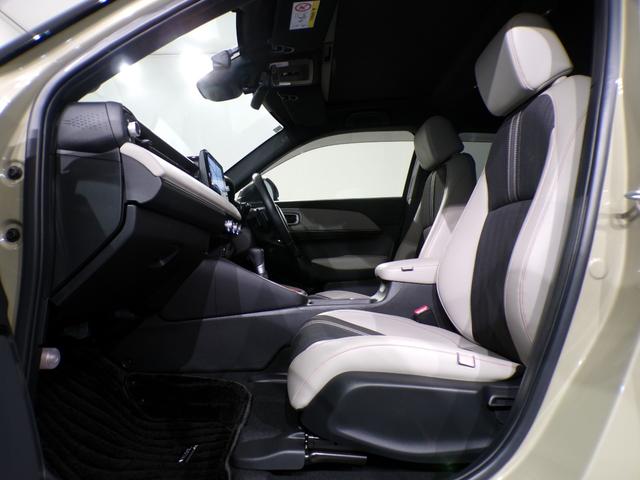 ヴェゼル ｅ：ＨＥＶＰＬａＹ　Ｂｌｕｅｔｏｏｔｈ接続全周囲カメラ電動リアゲートシートヒーターワイヤレス充電器ドラレコＥＴＣインターナビフルセグＴＶ純正アルミホイールスマートキー　衝突被害軽減ブレーキ　カーテンエアバッグ　Ｐセンサー（40枚目）