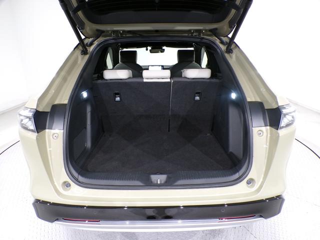 ヴェゼル ｅ：ＨＥＶＰＬａＹ　Ｂｌｕｅｔｏｏｔｈ接続全周囲カメラ電動リアゲートシートヒーターワイヤレス充電器ドラレコＥＴＣインターナビフルセグＴＶ純正アルミホイールスマートキー　衝突被害軽減ブレーキ　カーテンエアバッグ　Ｐセンサー（46枚目）