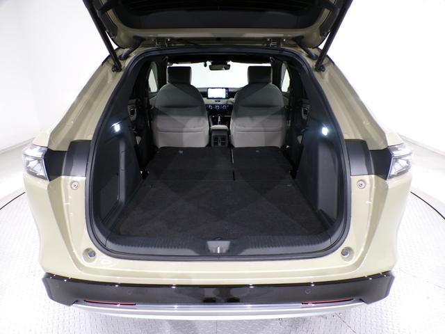 ヴェゼル ｅ：ＨＥＶＰＬａＹ　Ｂｌｕｅｔｏｏｔｈ接続全周囲カメラ電動リアゲートシートヒーターワイヤレス充電器ドラレコＥＴＣインターナビフルセグＴＶ純正アルミホイールスマートキー　衝突被害軽減ブレーキ　カーテンエアバッグ　Ｐセンサー（47枚目）