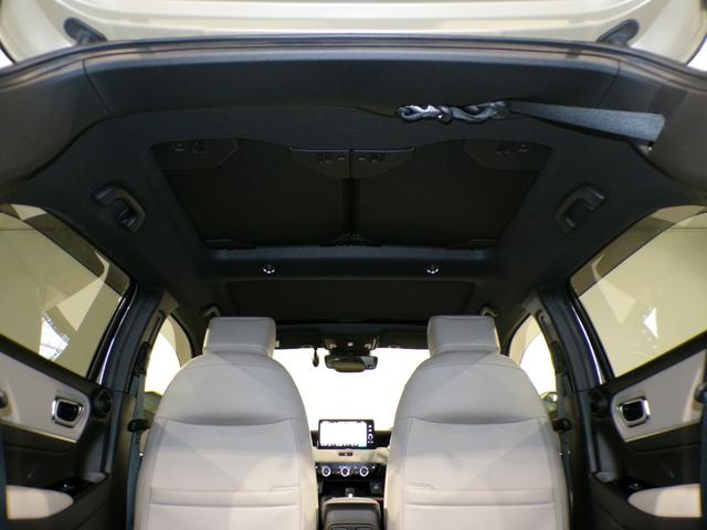 ヴェゼル ｅ：ＨＥＶＰＬａＹ　Ｂｌｕｅｔｏｏｔｈ接続全周囲カメラ電動リアゲートシートヒーターワイヤレス充電器ドラレコＥＴＣインターナビフルセグＴＶ純正アルミホイールスマートキー　衝突被害軽減ブレーキ　カーテンエアバッグ　Ｐセンサー（48枚目）