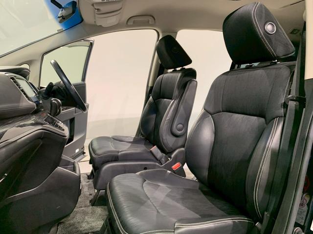 オデッセイ アブソルート　フルセグＴＶ　リアモニター　３列シート　両側電動スライドドア　スマートキー＆プッシュスタート　盗難防止　クルーズＣ　リアカメラ　ＥＴＣ装備　ナビＴＶ　ＬＥＤヘッドランプ　運転席エアバック　ＤＶＤ視聴（19枚目）