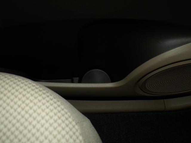 N-ONE G スマートキーCD Sキー オ-トエアコン メンテナンスノート 後カメラ 禁煙 アイドリングストップ機能 イモビライザ 横滑防止 キーレス 運転席エアバック 運転席助手席エアバック ABS PW PS(21枚目)