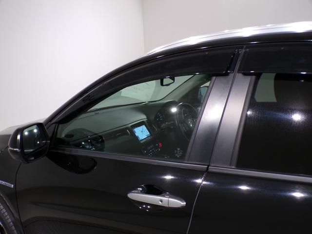 ヴェゼル ハイブリッドZ・ホンダセンシング Bluetooth接続シートヒータードラレコETCインターナビフルセグTV純正アルミホイールスマートキー レーダーサポート DVD再生機能 整備記録簿 横滑り防止システム バックアイカメラ 禁煙(9枚目)