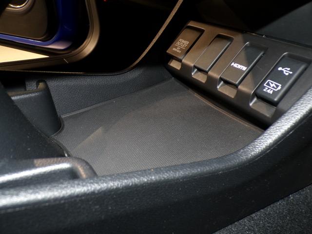 ヴェゼル ハイブリッドRS・ホンダセンシング Bluetooth接続シートヒータードラレコETCインターナビフルセグTV純正アルミホイールスマートキー ETC付 定期点検記録簿 サイドSRS Rカメ フルオートエアコン 禁煙 両席エアバック(26枚目)