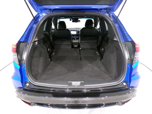 ヴェゼル ハイブリッドRS・ホンダセンシング Bluetooth接続シートヒータードラレコETCインターナビフルセグTV純正アルミホイールスマートキー ETC付 定期点検記録簿 サイドSRS Rカメ フルオートエアコン 禁煙 両席エアバック(45枚目)