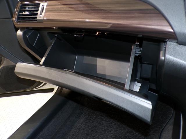 アコードハイブリッド ＥＸ　Ｂｌｕｅｔｏｏｔｈ接続全周囲カメラ電動シートシートヒーターＥＴＣインターナビフルセグＴＶ純正アルミホイールスマートキー　バックモニター　Ｐセンサー　サイドカーテンエアバック　サイドモニター　記録簿（35枚目）