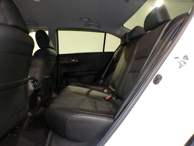 アコードハイブリッド ＥＸ　Ｂｌｕｅｔｏｏｔｈ接続全周囲カメラ電動シートシートヒーターＥＴＣインターナビフルセグＴＶ純正アルミホイールスマートキー　バックモニター　Ｐセンサー　サイドカーテンエアバック　サイドモニター　記録簿（46枚目）