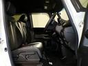 運転席と助手席がつながった構造なので、狭い駐車場でも助手席側からスムーズに降りれます♪