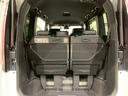 後部座席に乗車時もこれだけのラゲッジスペースを確保できます。