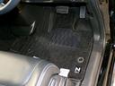 フロアマット装着しています。