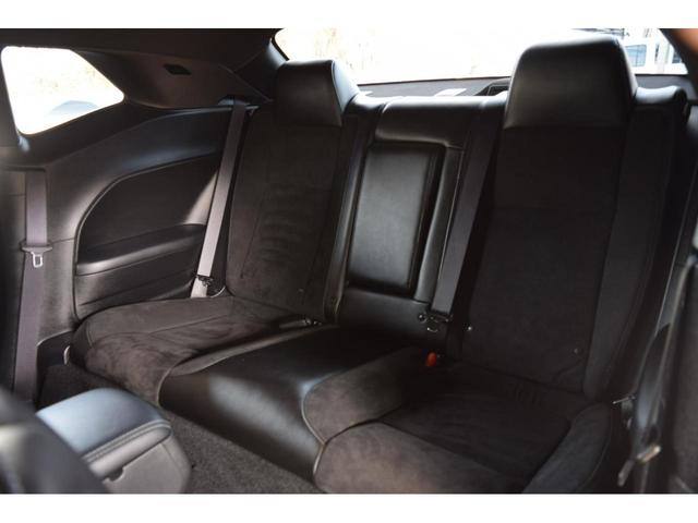 ダッジ・チャレンジャー 　Ｒ／Ｔ　プラスパッケージ　新車並行車　ＭＴモデル　アルカンターラレザーシート　シートヒーター　ベンチレーション　　サンルーフ　ブラックＴＯＰパッケージ　ブレンボブレーキ　走行証明書　自社輸入車輛（18枚目）