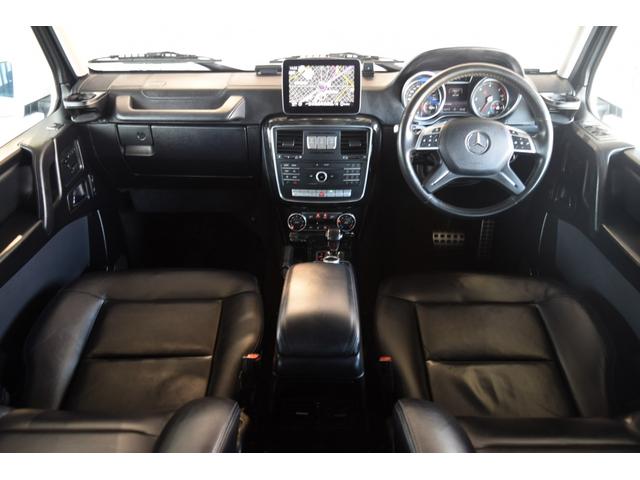 Ｇクラス Ｇ３５０ｄ　ラグジュアリーパッケージ　最終モデル　サンルーフ　レザーシート　前後シートヒーター　ハーマンカードン　８インチ後期モニター　デジタルインナーミラー　ドリンクホルダー　パドルシフト　ＲＴタイヤ（3枚目）