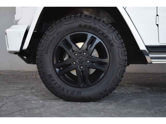 Ｇクラス Ｇ３５０ｄ　ラグジュアリーパッケージ　最終モデル　サンルーフ　レザーシート　前後シートヒーター　ハーマンカードン　８インチ後期モニター　デジタルインナーミラー　ドリンクホルダー　パドルシフト　ＲＴタイヤ（8枚目）