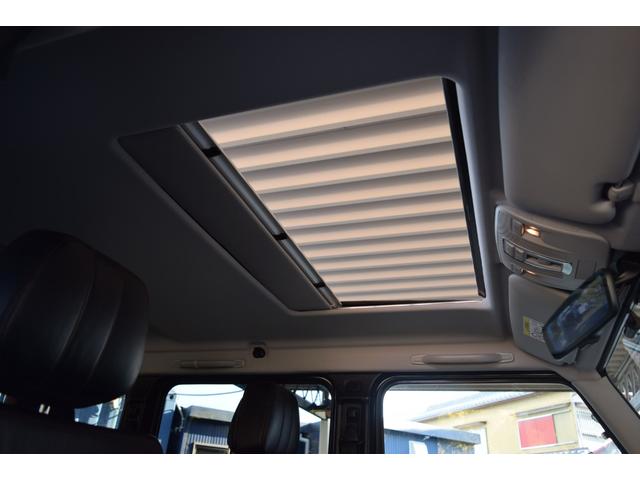 Ｇクラス Ｇ３５０ｄ　ラグジュアリーパッケージ　最終モデル　サンルーフ　レザーシート　前後シートヒーター　ハーマンカードン　８インチ後期モニター　デジタルインナーミラー　ドリンクホルダー　パドルシフト　ＲＴタイヤ（14枚目）