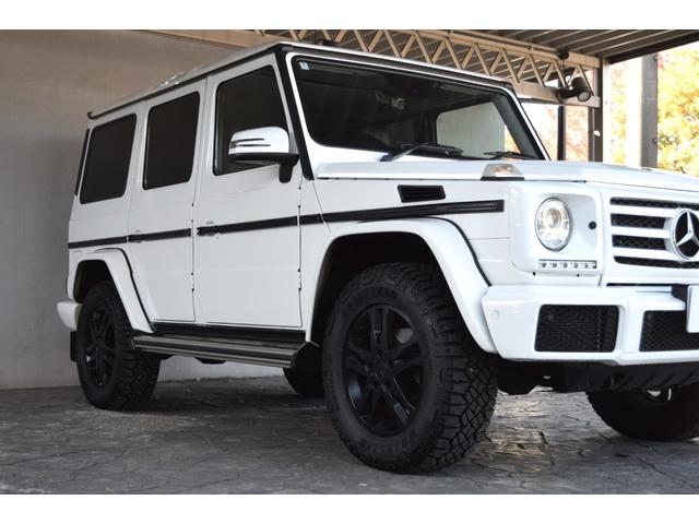 Ｇクラス Ｇ３５０ｄ　ラグジュアリーパッケージ　最終モデル　サンルーフ　レザーシート　前後シートヒーター　ハーマンカードン　８インチ後期モニター　デジタルインナーミラー　ドリンクホルダー　パドルシフト　ＲＴタイヤ（25枚目）