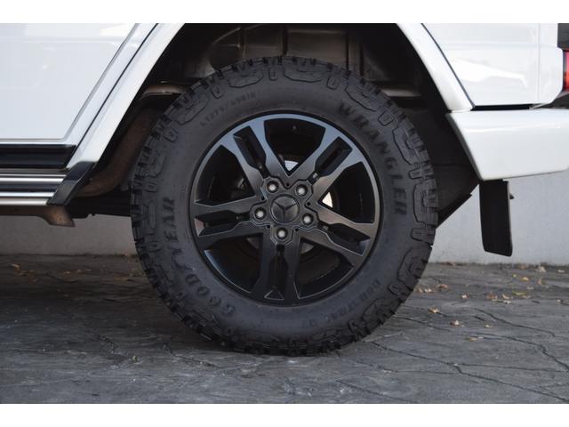 Ｇクラス Ｇ３５０ｄ　ラグジュアリーパッケージ　最終モデル　サンルーフ　レザーシート　前後シートヒーター　ハーマンカードン　８インチ後期モニター　デジタルインナーミラー　ドリンクホルダー　パドルシフト　ＲＴタイヤ（32枚目）