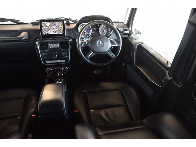 Ｇクラス Ｇ３５０ｄ　ラグジュアリーパッケージ　最終モデル　サンルーフ　レザーシート　前後シートヒーター　ハーマンカードン　８インチ後期モニター　デジタルインナーミラー　ドリンクホルダー　パドルシフト　ＲＴタイヤ（47枚目）