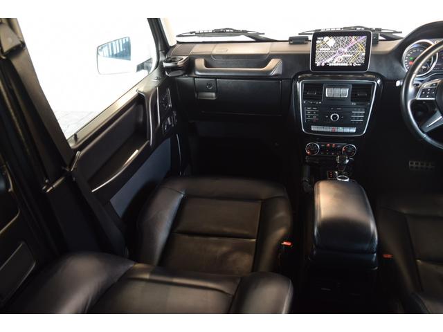 Ｇクラス Ｇ３５０ｄ　ラグジュアリーパッケージ　最終モデル　サンルーフ　レザーシート　前後シートヒーター　ハーマンカードン　８インチ後期モニター　デジタルインナーミラー　ドリンクホルダー　パドルシフト　ＲＴタイヤ（48枚目）