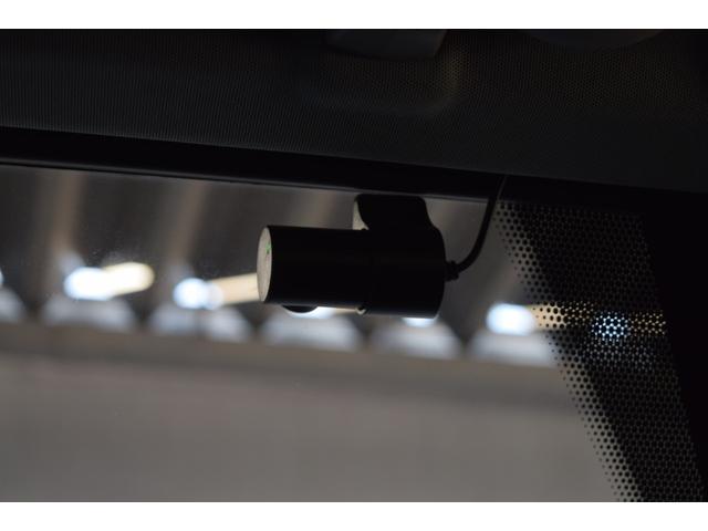 Ｇクラス Ｇ３５０ｄ　ラグジュアリーパッケージ　最終モデル　サンルーフ　レザーシート　前後シートヒーター　ハーマンカードン　８インチ後期モニター　デジタルインナーミラー　ドリンクホルダー　パドルシフト　ＲＴタイヤ（51枚目）