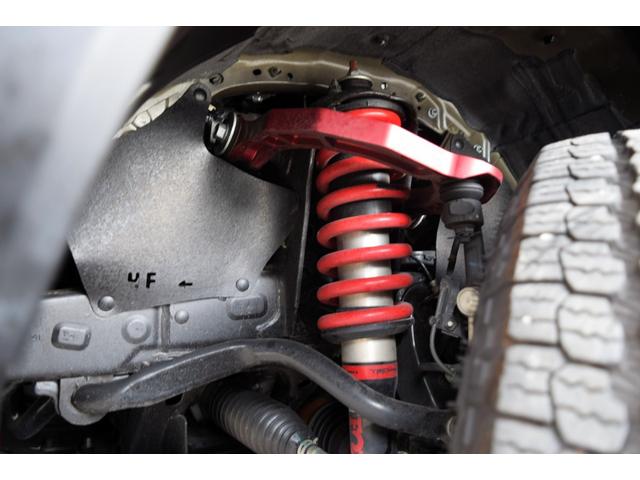 タコマ 　ダブルキャブ　ＴＲＤ　ＰＲＯ　２０２２年モデル　ＴＲＤＦＯＸサスペンション　ＴＲＤマフラー　専用レザーシート　サンルーフ　３６０度カメラ　ＪＢＬサウンド　純正鍛造１６インチＡＷ　カープレイ（11枚目）