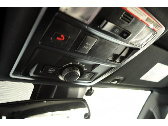 タコマ 　ダブルキャブ　ＴＲＤ　ＰＲＯ　２０２２年モデル　ＴＲＤＦＯＸサスペンション　ＴＲＤマフラー　専用レザーシート　サンルーフ　３６０度カメラ　ＪＢＬサウンド　純正鍛造１６インチＡＷ　カープレイ（21枚目）