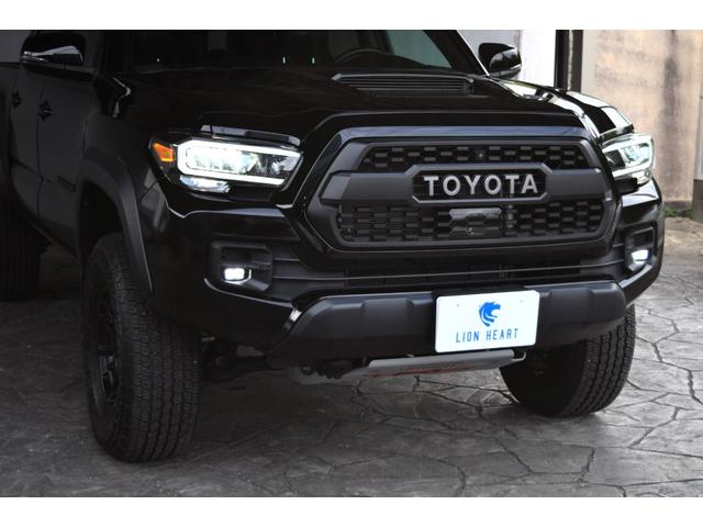 タコマ 　ダブルキャブ　ＴＲＤ　ＰＲＯ　２０２２年モデル　ＴＲＤＦＯＸサスペンション　ＴＲＤマフラー　専用レザーシート　サンルーフ　３６０度カメラ　ＪＢＬサウンド　純正鍛造１６インチＡＷ　カープレイ（32枚目）