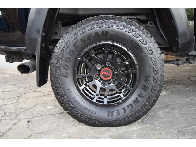 タコマ 　ダブルキャブ　ＴＲＤ　ＰＲＯ　２０２２年モデル　ＴＲＤＦＯＸサスペンション　ＴＲＤマフラー　専用レザーシート　サンルーフ　３６０度カメラ　ＪＢＬサウンド　純正鍛造１６インチＡＷ　カープレイ（40枚目）