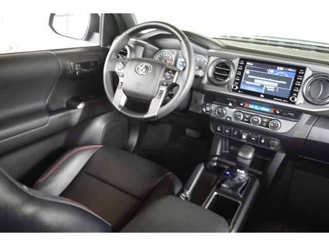 タコマ 　ダブルキャブ　ＴＲＤ　ＰＲＯ　２０２２年モデル　ＴＲＤＦＯＸサスペンション　ＴＲＤマフラー　専用レザーシート　サンルーフ　３６０度カメラ　ＪＢＬサウンド　純正鍛造１６インチＡＷ　カープレイ（42枚目）