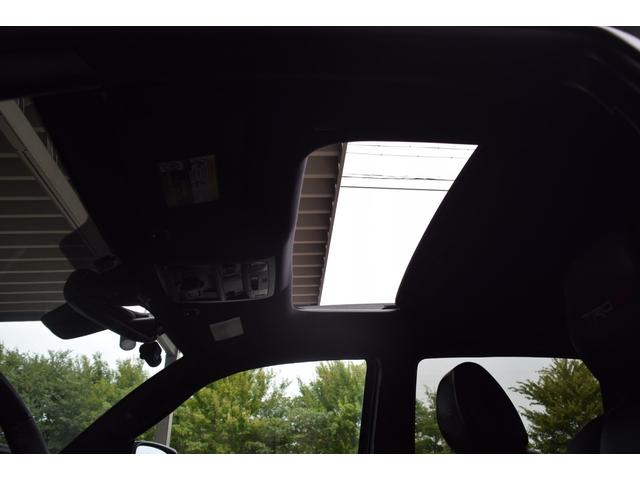 タコマ  ダブルキャブ TRD PRO 新車並行車 4WD ワンオーナー ルナロックカラー レザーシート サンルーフ サイドステップ リフトアップ FOX専用サス JBLサウンド ベッドステップ TRDマフラー(16枚目)