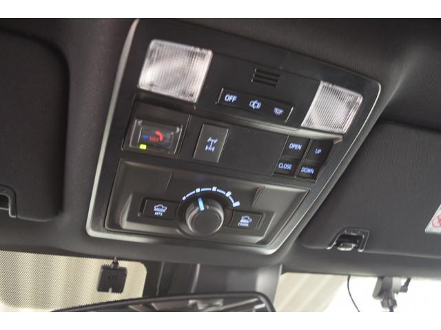 タコマ  ダブルキャブ TRD PRO 新車並行車 4WD ワンオーナー ルナロックカラー レザーシート サンルーフ サイドステップ リフトアップ FOX専用サス JBLサウンド ベッドステップ TRDマフラー(17枚目)