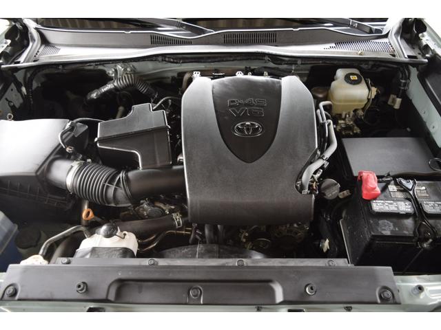 タコマ  ダブルキャブ TRD PRO 新車並行車 4WD ワンオーナー ルナロックカラー レザーシート サンルーフ サイドステップ リフトアップ FOX専用サス JBLサウンド ベッドステップ TRDマフラー(25枚目)