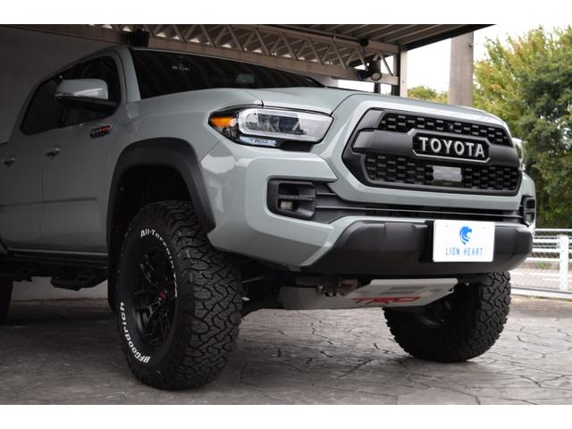タコマ  ダブルキャブ TRD PRO 新車並行車 4WD ワンオーナー ルナロックカラー レザーシート サンルーフ サイドステップ リフトアップ FOX専用サス JBLサウンド ベッドステップ TRDマフラー(26枚目)