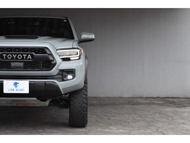 タコマ  ダブルキャブ TRD PRO 新車並行車 4WD ワンオーナー ルナロックカラー レザーシート サンルーフ サイドステップ リフトアップ FOX専用サス JBLサウンド ベッドステップ TRDマフラー(32枚目)