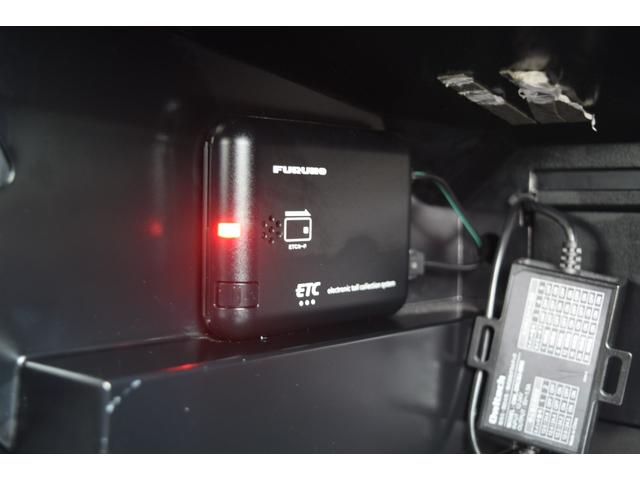 タコマ  ダブルキャブ TRD PRO 新車並行車 4WD ワンオーナー ルナロックカラー レザーシート サンルーフ サイドステップ リフトアップ FOX専用サス JBLサウンド ベッドステップ TRDマフラー(51枚目)