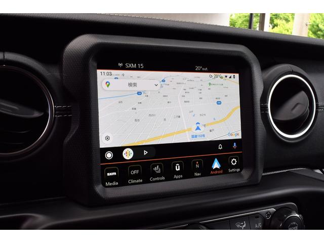 ８．４インチタッチパネルスクリーンにはアップルカープレイも装備済みとなります。