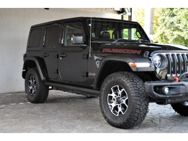 ジープ・ラングラーアンリミテッド ルビコン レザーシート シートヒーター ステアリングヒーター 8.4インチモニター ナビ 地デジ カープレイ スチールバンパー ジオランダーXATタイヤ 295/70R17 ハイフェンダー フロアマット(23枚目)