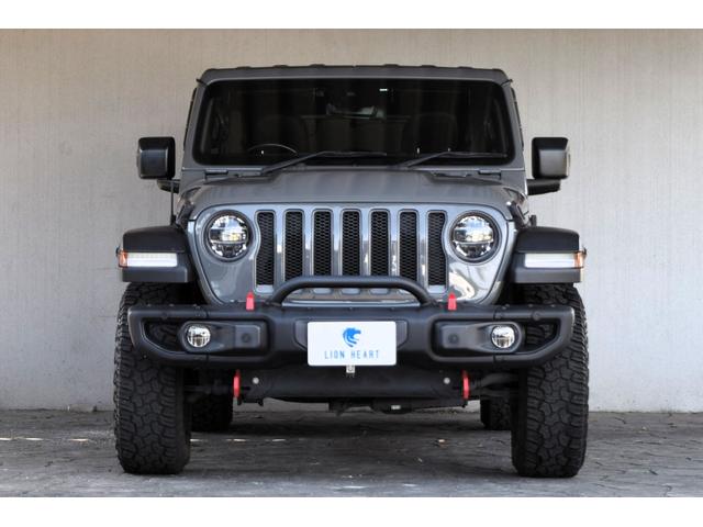 ジープ・ラングラーアンリミテッド ルビコン スチールバンパーグリルガード 電動サイドステップ リアUSバンパー レザーシート シートヒーター リアリクライニングKIT ジェプセン17インチAW ヘッドライナー ジェプセンマフラー(3枚目)
