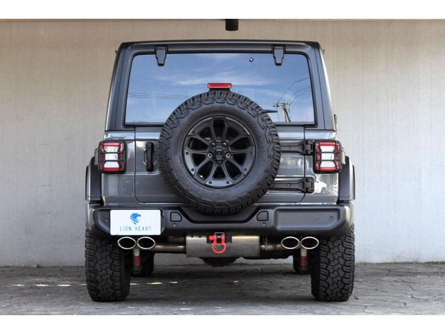 ジープ・ラングラーアンリミテッド ルビコン スチールバンパーグリルガード 電動サイドステップ リアUSバンパー レザーシート シートヒーター リアリクライニングKIT ジェプセン17インチAW ヘッドライナー ジェプセンマフラー(4枚目)
