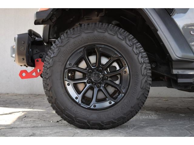 ジープ・ラングラーアンリミテッド ルビコン スチールバンパーグリルガード 電動サイドステップ リアUSバンパー レザーシート シートヒーター リアリクライニングKIT ジェプセン17インチAW ヘッドライナー ジェプセンマフラー(9枚目)
